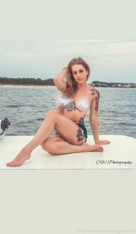 naked milf onlyfans top pic