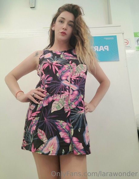 larawonder star art photos