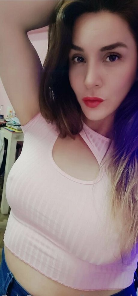 larawonder star picture