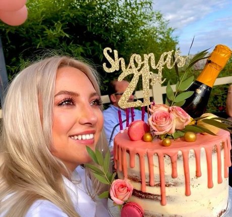 blonde hairy pussy onlyfans top img