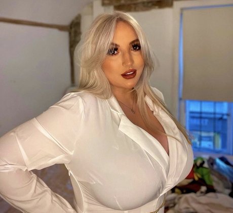 hairy armpits onlyfans art nude pictures