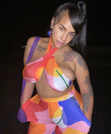 Brasi Quinzel nice model picture