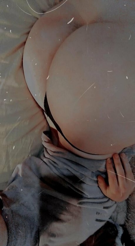 yourgirlfriendval hd model photos