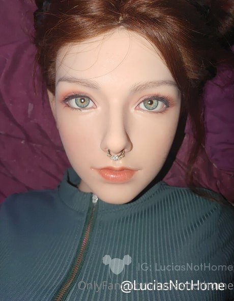 luciasnothome model best pic