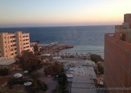 viktorbad model nude picture