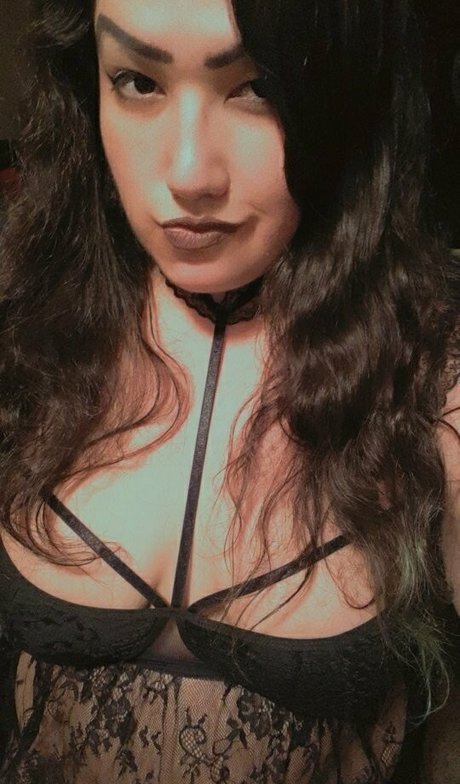 ebony squirt onlyfans top pics