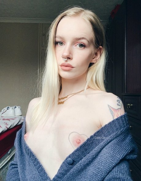 queengem__ pornstar free photos