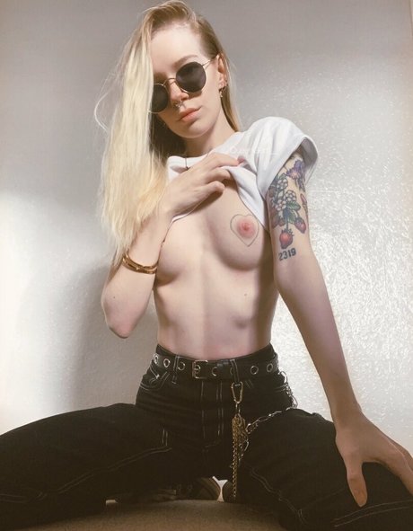 queengem__ free pornstar images