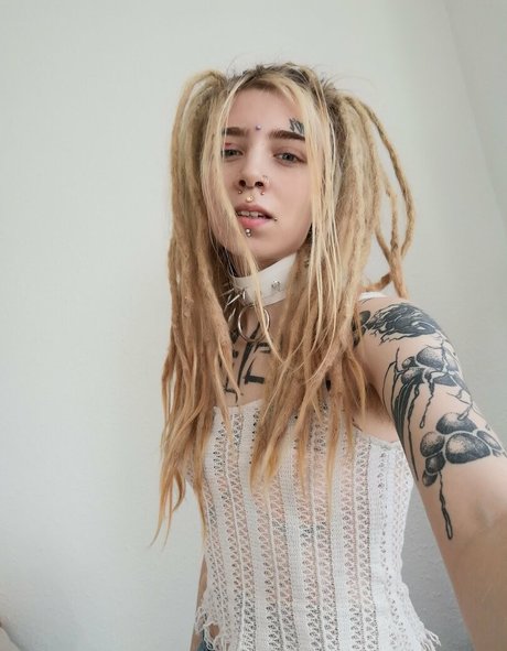 peeing onlyfans pretty pictures