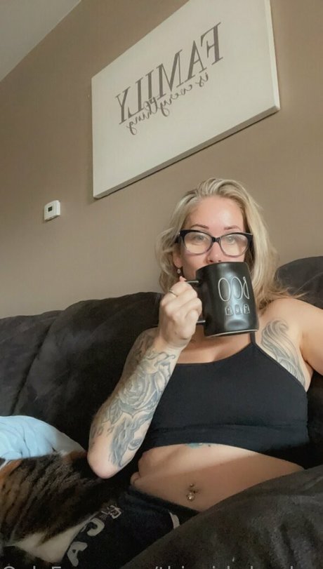 thisgirlwheelsamputee exclusive pornstar galleries