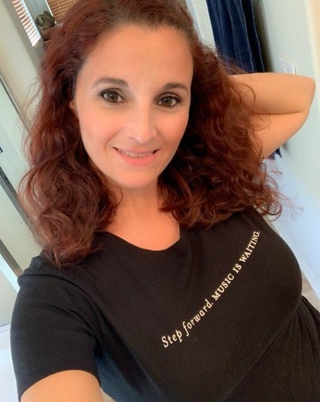 Mrs Badass porn actress pic