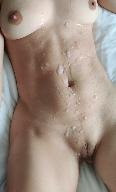 belittleee erotic model images