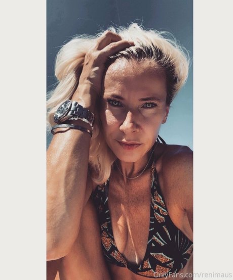 loveislove01 hot star image