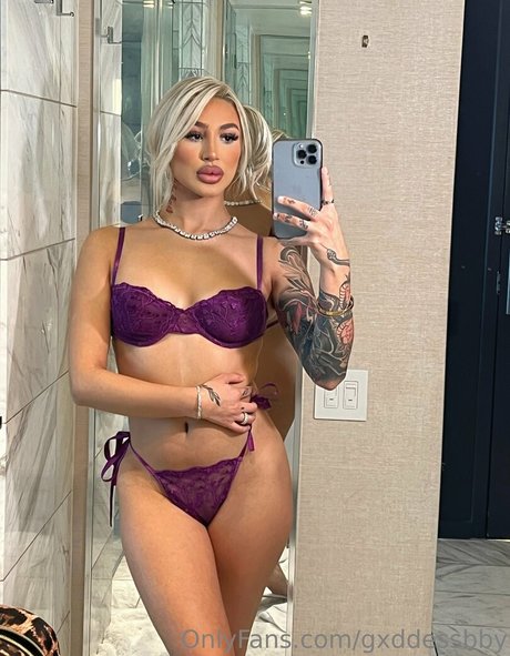 hippie onlyfans pretty photo