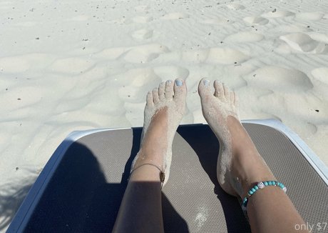 chubby babe onlyfans hd picture