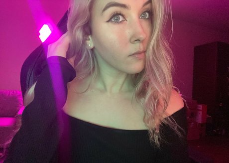 emilycc model nudes image