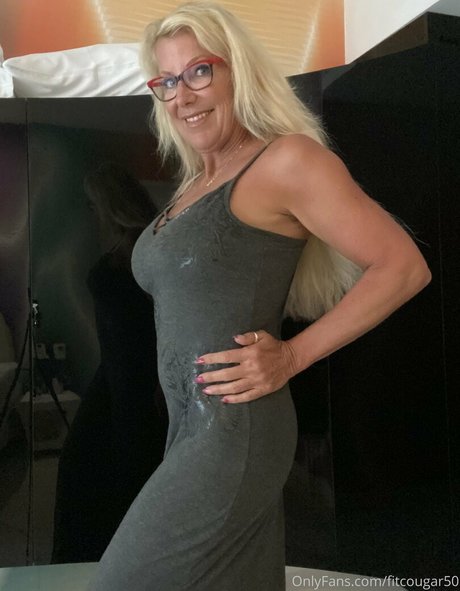 fitcougar50 art actress photo
