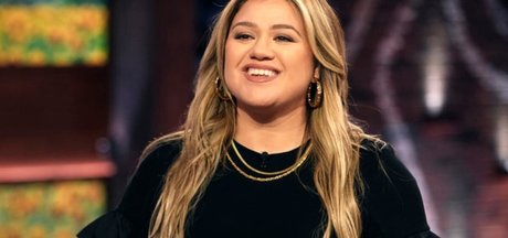 Kelly Clarkson pornstar nice photos