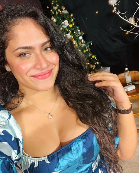 Sandani Fernando pornstar naked galleries