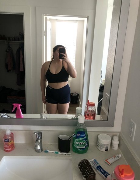 slimthicc a high quality star photo