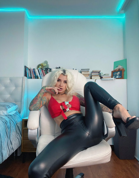 agataruizofficial adult star photo