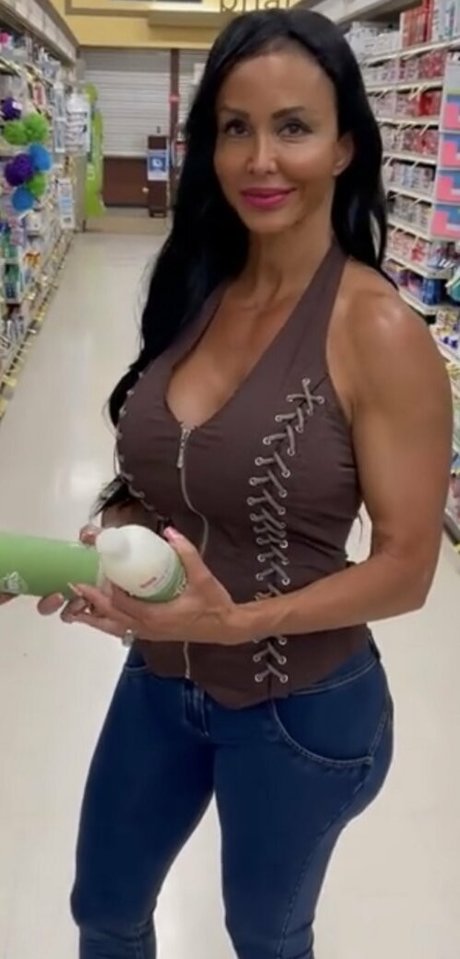 cum on glasses onlyfans nude pic