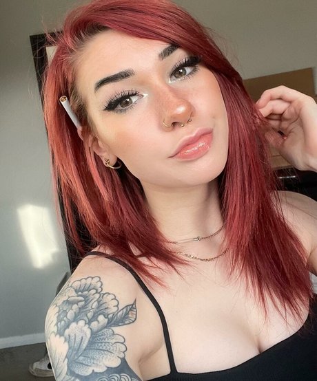 Em camp bell hot star pictures