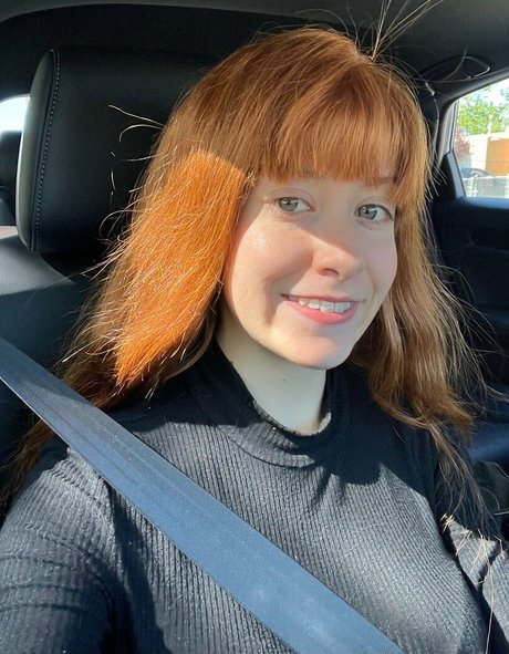 Pinksyreen xxx pornstar pic