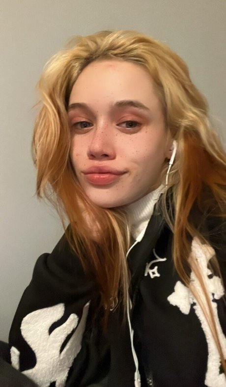 stepdaughter onlyfans top image