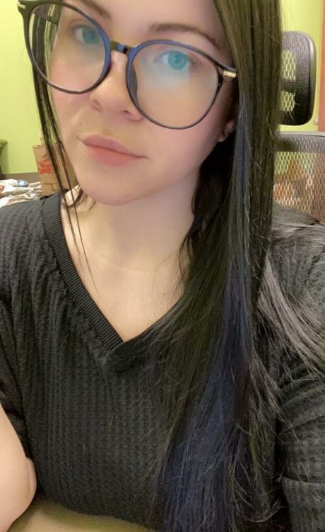 britbrat model exclusive pictures