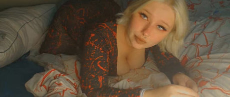 mysticaldesire s sexy star image