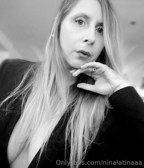 ninalatinaaa star nudes img