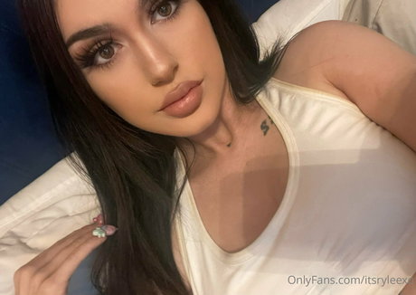 itsazaleaxo hd star gallery