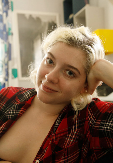 giaohmy star high quality photo