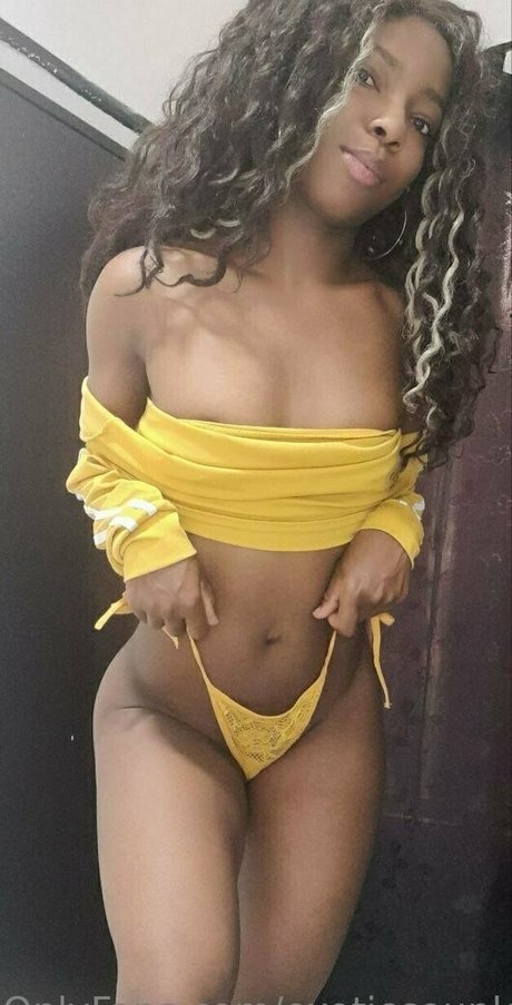 mollie10 nice actress pic