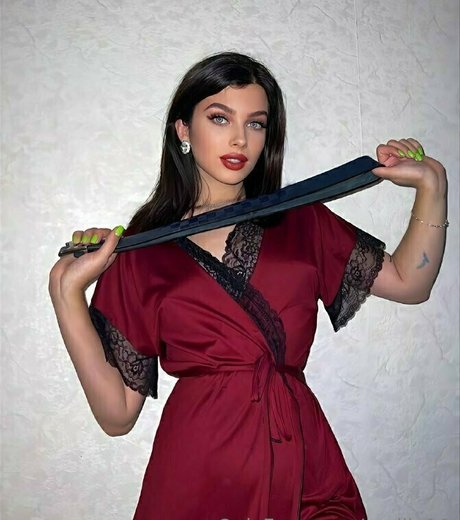 mollie10 star high quality image