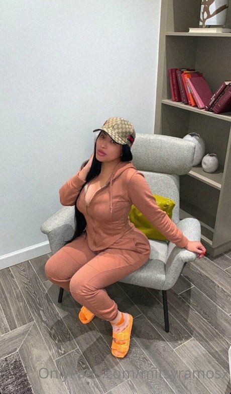 mitsyramosx pornstar nude photo