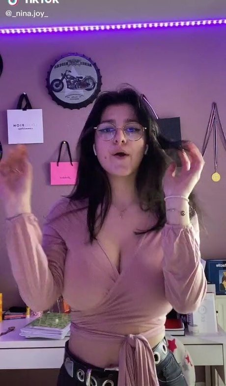 Nina Joy naked model galleries