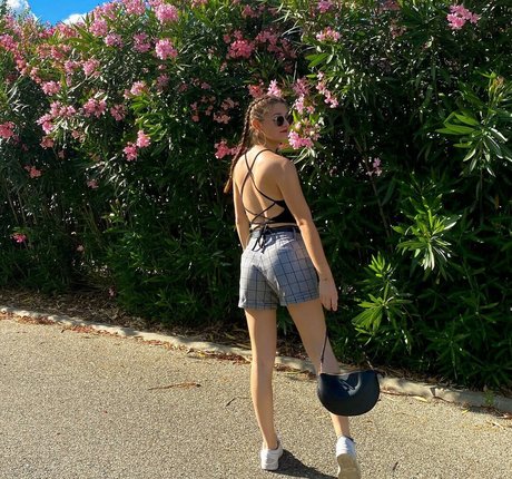 Nina Joy perfect actress galleries