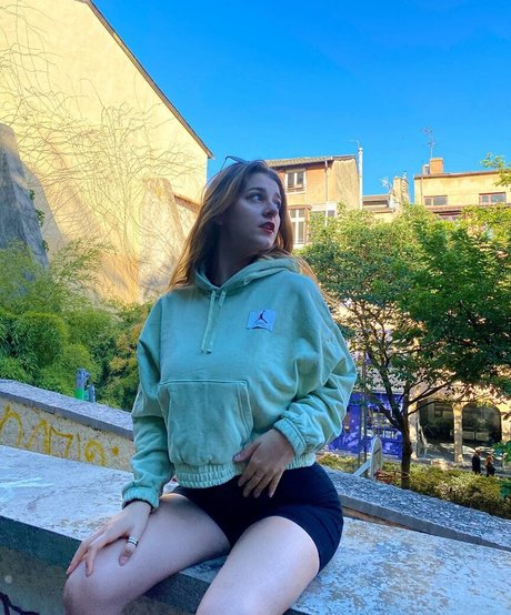 Nina Joy naked pornstar img