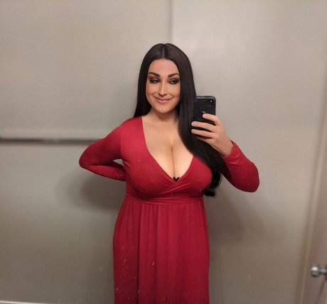 ThighHiBby hd model image