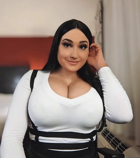 ThighHiBby free pornstar galleries