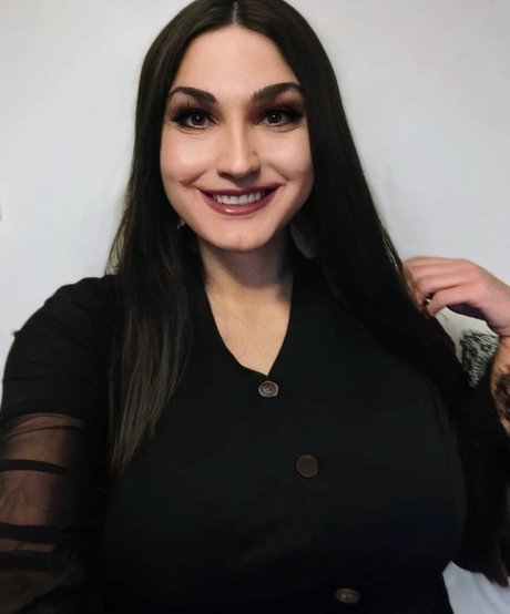 ThighHiBby pretty actress galleries