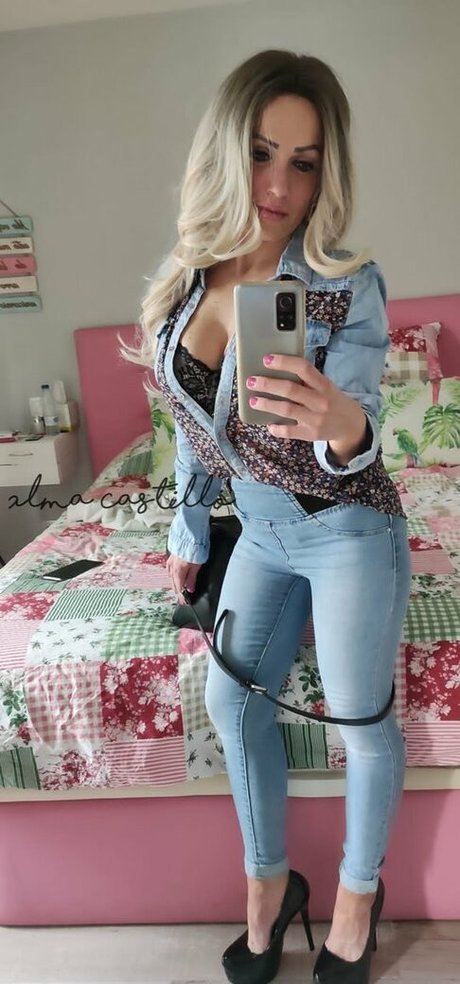 Alma Castillo pornstar high quality pictures