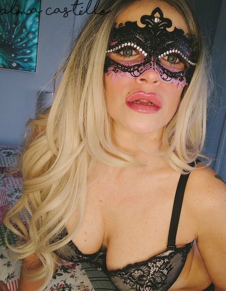 Alma Castillo hd star picture