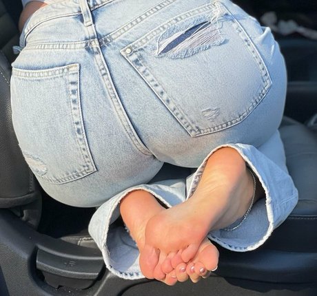 red hair onlyfans beautiful image