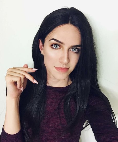 big tits cosplay onlyfans nude photo