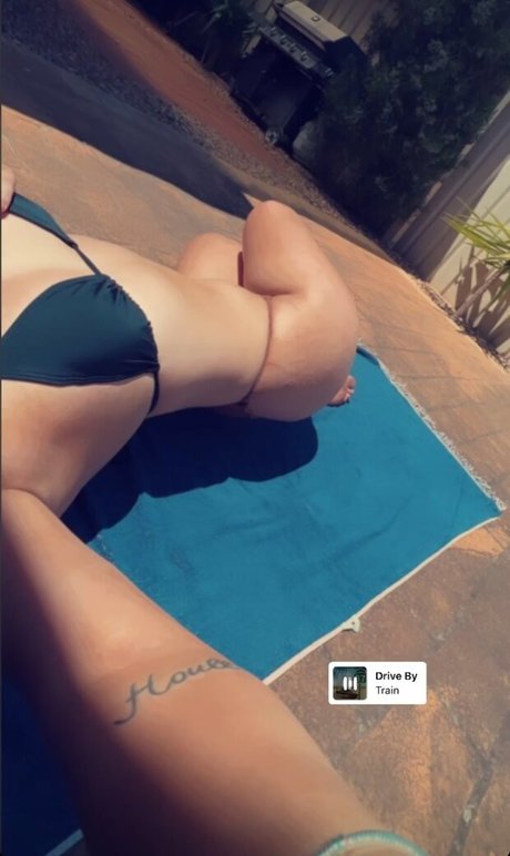 Stacey Hoult perfect star archive