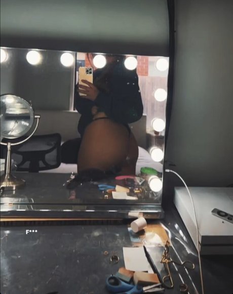 Stacey Hoult top actress pics