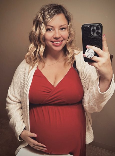 FefeCoco pornstar erotic images